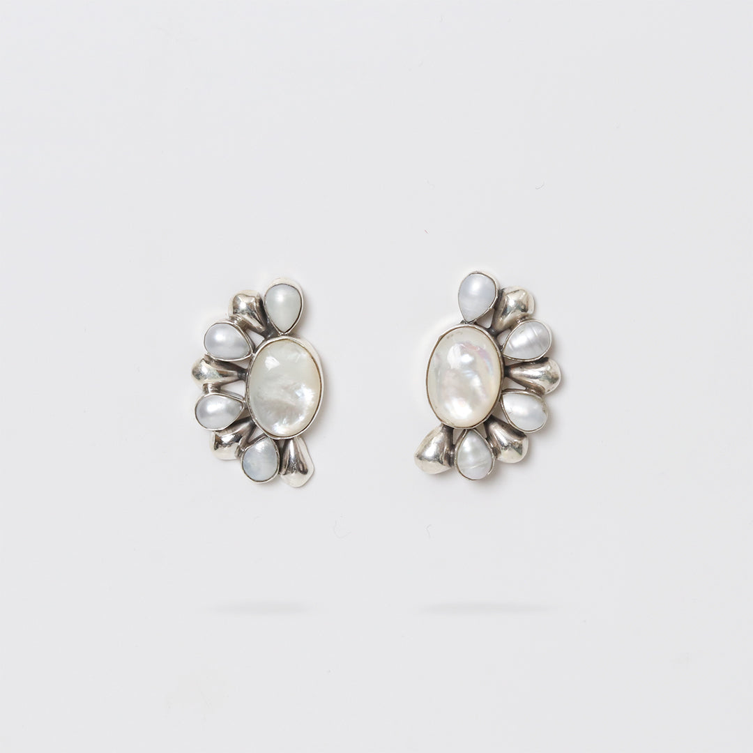 Semicircular Pearl Earrings