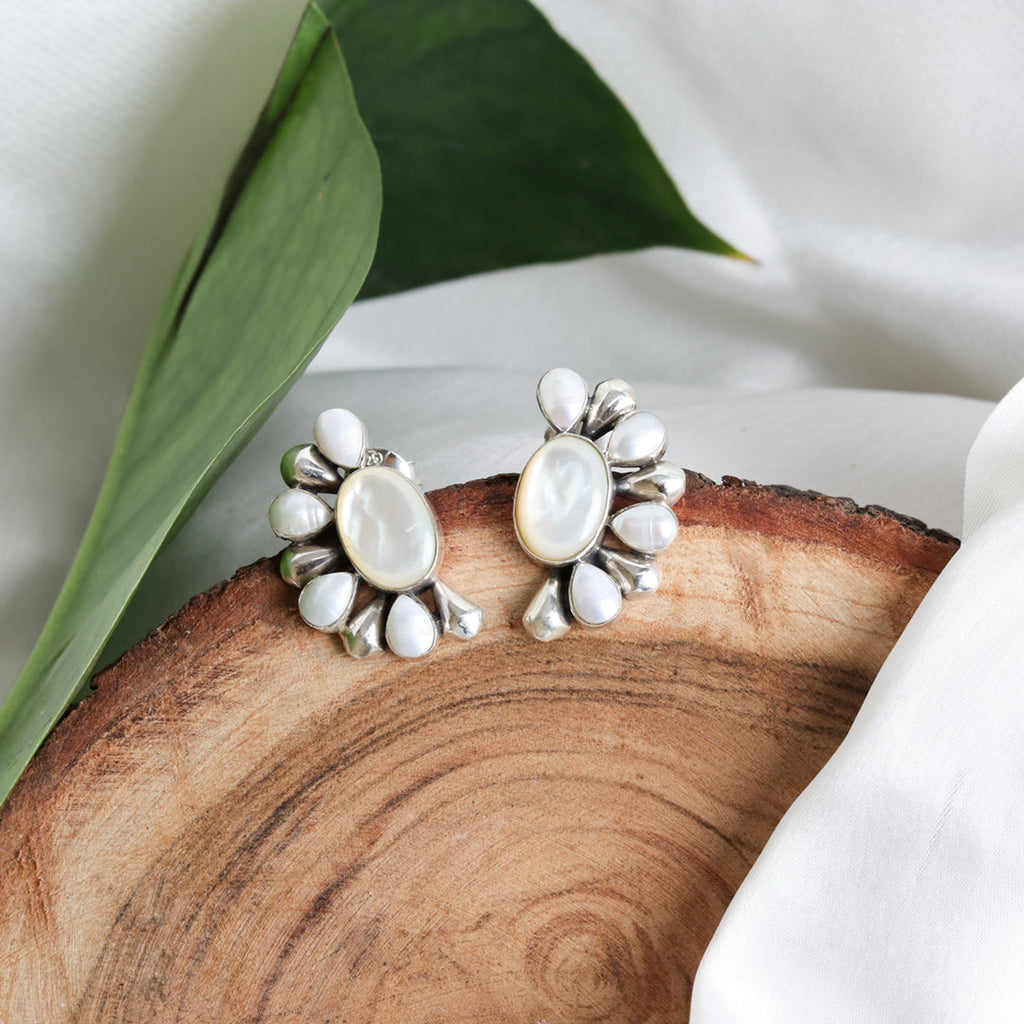 Semicircular Pearl Earrings