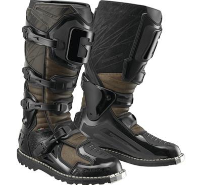 RIDING BOOT